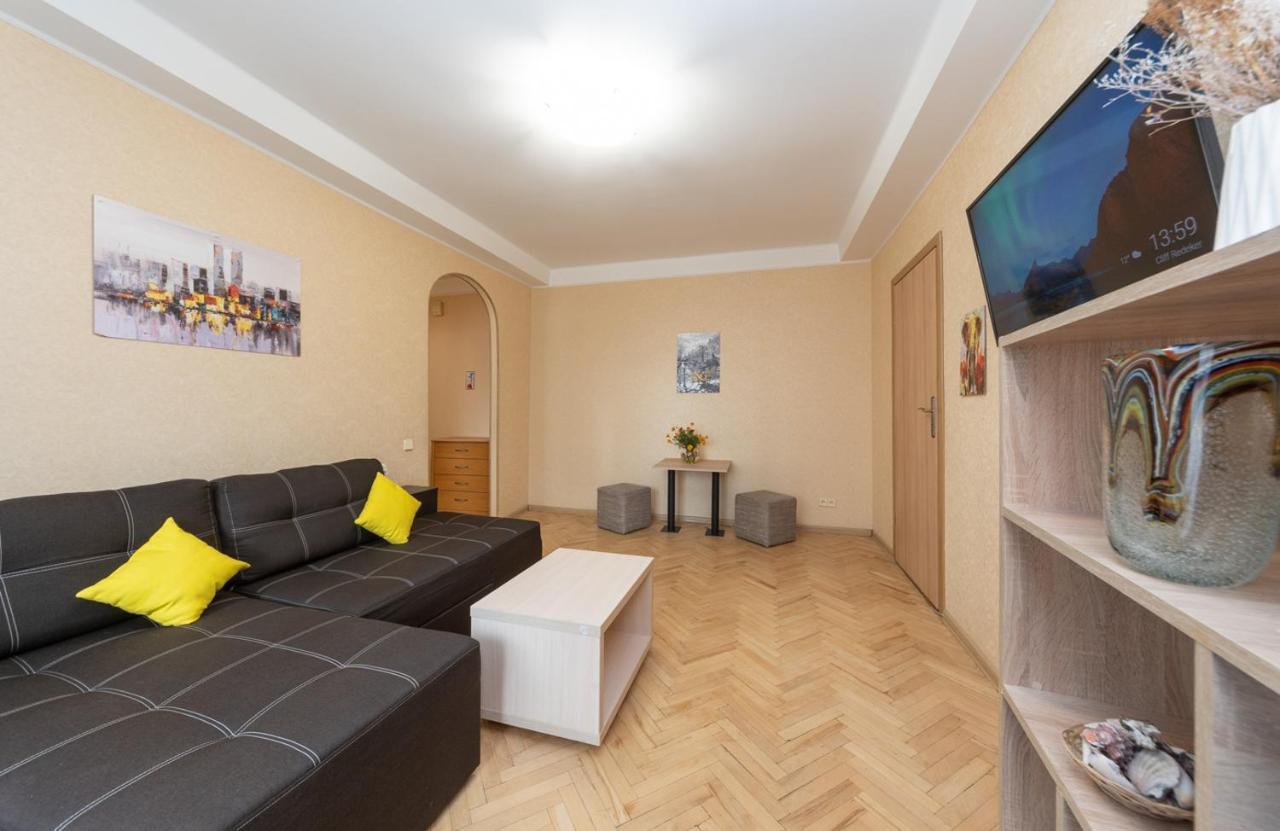 1 Bedroom Apart Near Metro Pecherska Kiev Eksteriør billede